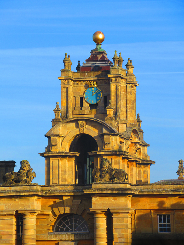 מגדל השעון בארמון בלנהיים