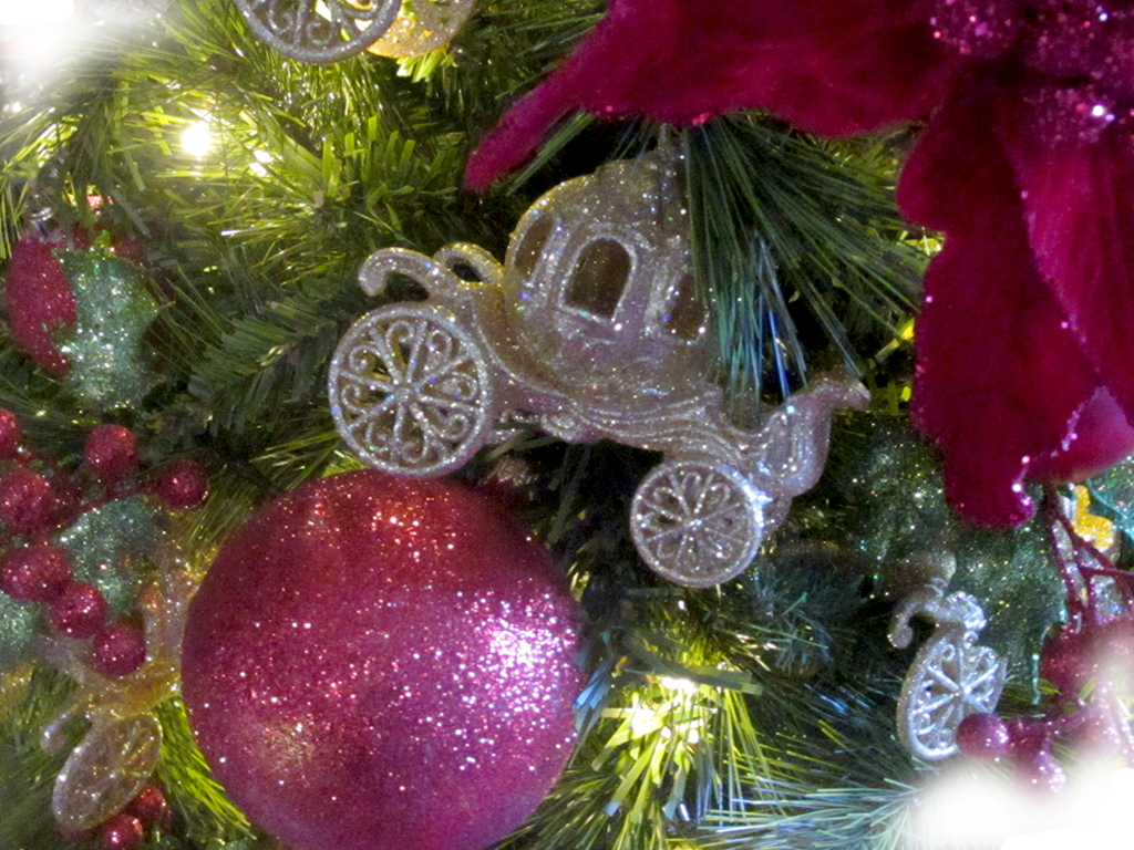 'קישוטי חג מולד - לונדון עם ילדים