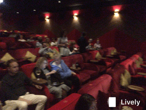 בילוי בקולנוע בחול