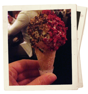 קינוחים במסעדת כוכב מישלן - גלידה בלונדון