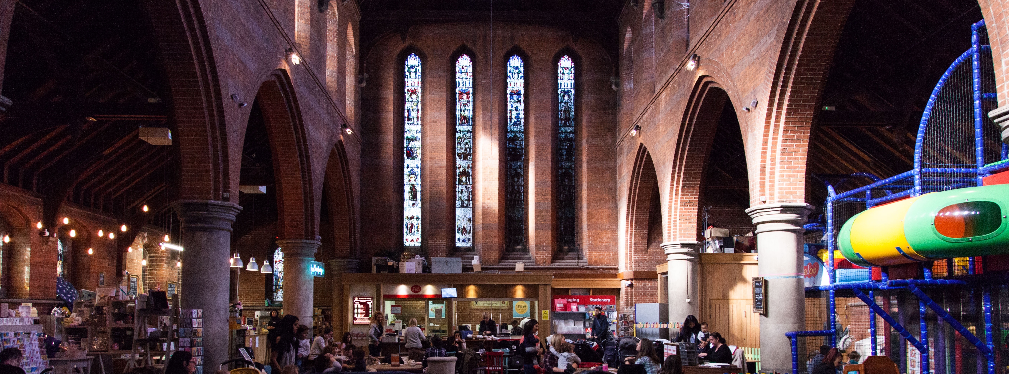 סניף דואר בכנסייה בלונדון