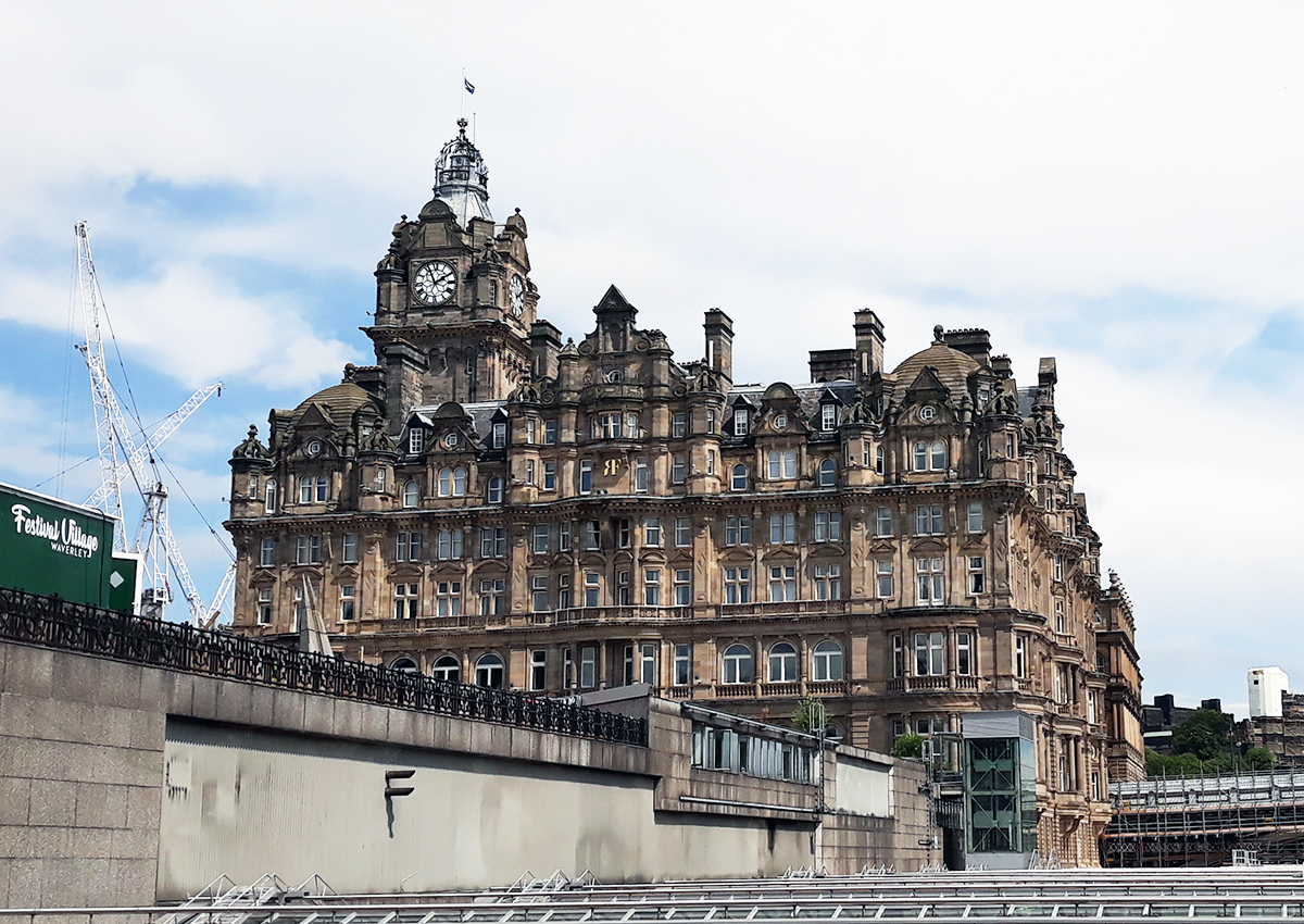 מלונות פאר בבריטניה - הבלמורל באדינבורו
