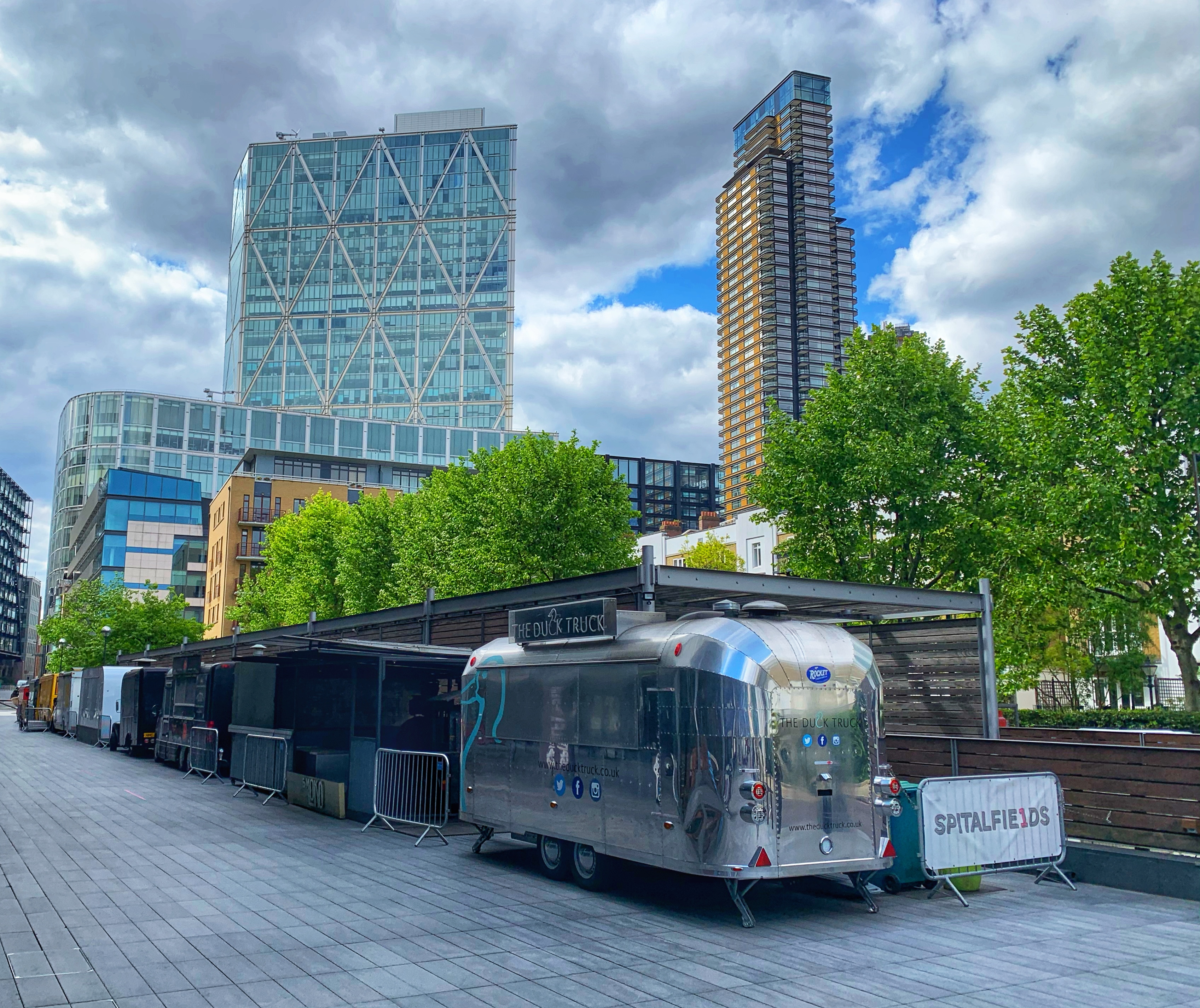 שוק ספיטלפילד הוותיק בלונדון