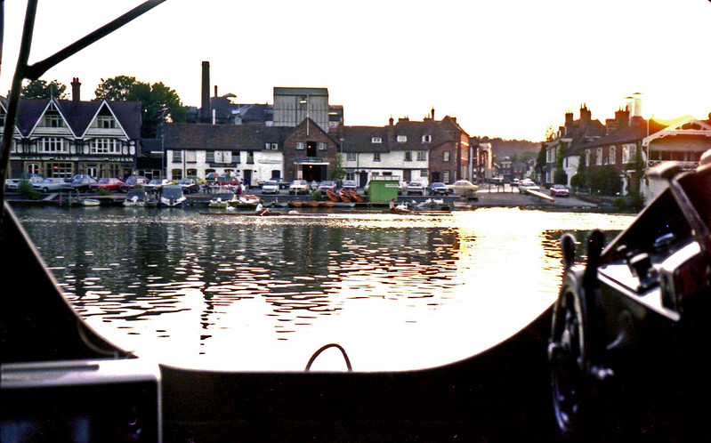 הנלי און תמזה